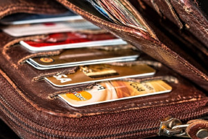 Жители Владимирской области отдали аферистам 18 млн рублей 