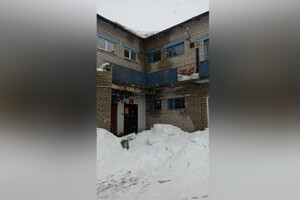 Во Владимирской области свалившийся с крыши детского сада снег придавил девочку