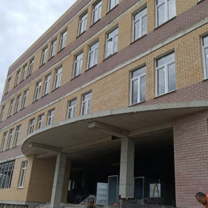 Подрядчик школы на 1100 мест в Покрове забыл выполнить 15 этапов строительства