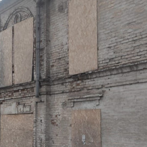 В Гусь-Хрустальном семью из 7 человек оставили в аварийном доме