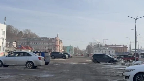 На Вокзальной площади во Владимире выставили ограждения для ремонта