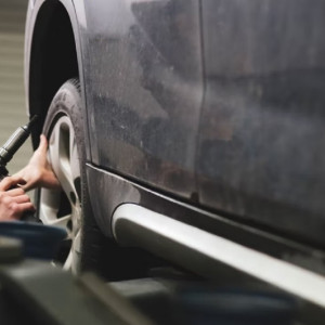 В Муроме двое водителей потребовали компенсацию из-за ям на дорогах