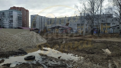 Жители Коврова пожаловались на опасную стройку рядом с садиком