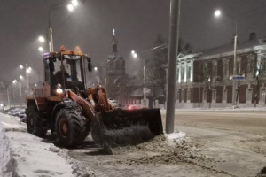 Владимирцев призвали убрать машины с 12 улиц ради уборки снега