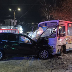 В Коврове автобус столкнулся с Mercedes: есть пострадавшие