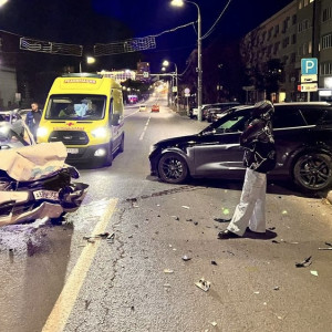 Одним из участников ДТП на Октябрьском проспекте во Владимире стал шеф-повар Пол Кэрролл