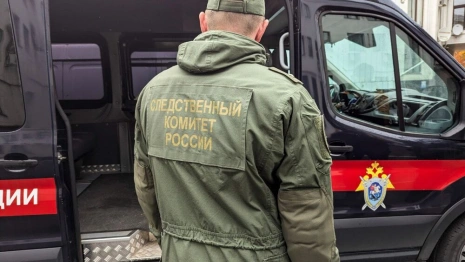 В Ставрово ставший героем ролика мужчина изрезал и избил подругу