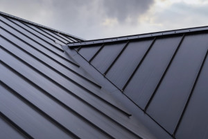 Во Владимире подрядчик обманул управляющую компанию на 370 тысяч при ремонте крыши