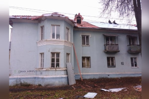 Во Владимирской области многоквартирный дом после ремонта остался с протекающей крышей