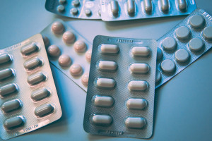 Больной Паркинсоном жительнице Владимира компенсируют затраты на лекарства 
