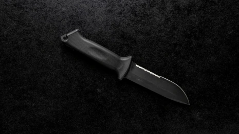 Воткнувшую нож в живот супруга жительницу Коврова будут судить