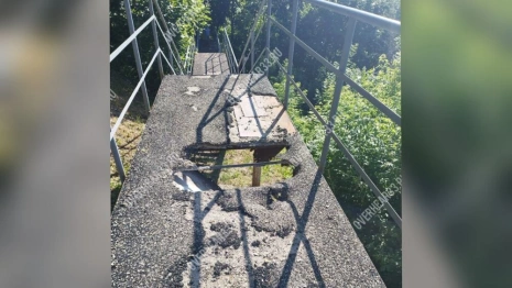 В центре Владимира обвалилась ведущая к вокзалу лестница
