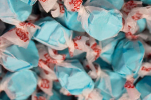 Во Владимирской области вора вычислили по фантику от конфеты