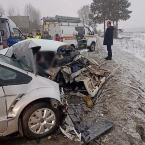 Во Владимирской области при лобовом столкновении машин погиб человек