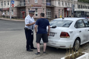 Во Владимире за три дня полицейские поймали 17 таксистов-нарушителей