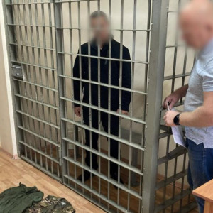 Во Владимире освободившийся из тюрьмы бомж напал с ножом на женщину