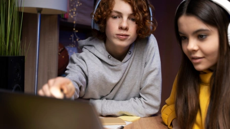 На что родители разрешают детям тратить деньги в интернете?