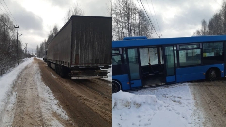 В Гусь-Хрустальном районе автобус и фуры перекрыли дорогу