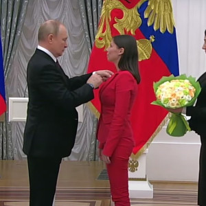 Путин вручил Орден Мужества раненой в СВО сестре владимирского гимнаста