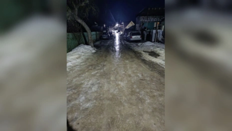 Мэр Владимира обвинил в обледеневших тротуарах температурные качели