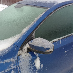 Во Владимирской области дороги сковало льдом 