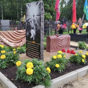 В Вязниках появился мемориал матерям Героев СВО