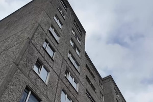 Жители дома на улице Жуковского во Владимире испугались его обрушения из-за стройки