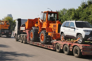 Из Владимира в Докучаевск выехала колонна коммунальной техники
