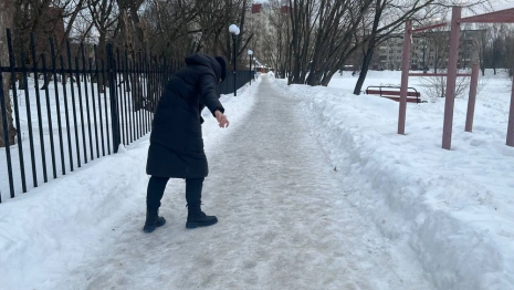 Мэрия Владимира упрекнула магазины в плохой уборке снега и льда