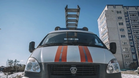 В Коврове спасатели вскрыли дверь в квартиру с трупом внутри