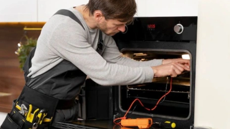 Во Владимирской области после обрезки деревьев у сельчан сгорела бытовая техника