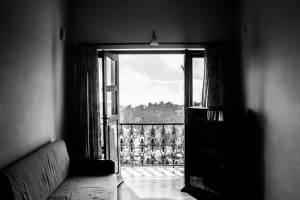 Выпавшей из многоэтажки на Ставровской во Владимире девушкой оказалась молодая мать