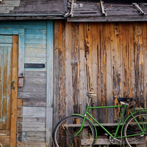 Во Владимире многодетную семью оставили в доме времен революции