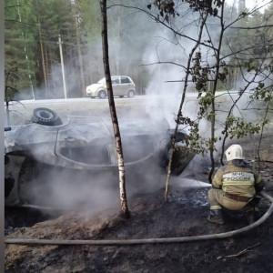 Во Владимирской области машина загорелась после ДТП