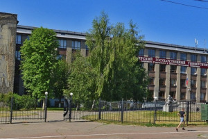 Во Владимире ВлГУ «забил» на историю с распродающим гуманитарные подарки студентом