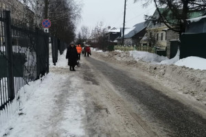 В Вязниках прокуроры заставили коммунальщиков почистить дорогу к поликлинике