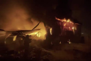 Прокуратура заинтересовалась мощным пожаром на обувном складе во Владимирской области