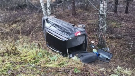 Пассажир попал в больницу после аварии с опрокидыванием в Гусь-Хрустальном районе
