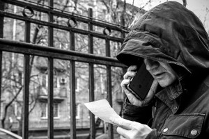 Владимирские полицейские задержали кураторов украинских аферистов