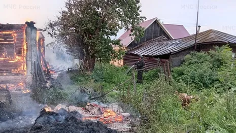 Во Владимирской области из-за старого холодильника сгорел жилой дом и две дачи