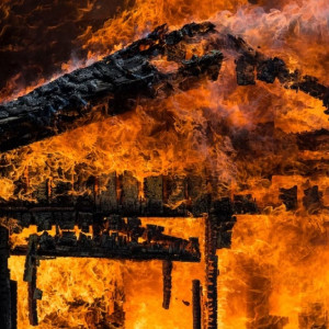 Во Владимирской области пироману назначили 5 лет колонии за поджоги 