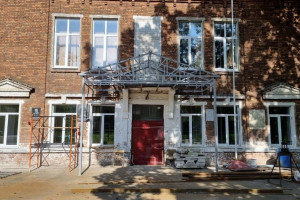 Школу №14 в Александрове отремонтировали на 64%