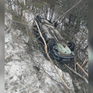 В Коврове спасатели вызволили зажатых в салоне людей после ДТП