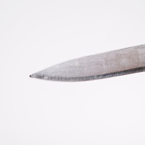 Во Владимире подсобный рабочий «Покома» ударил грузчика ножом