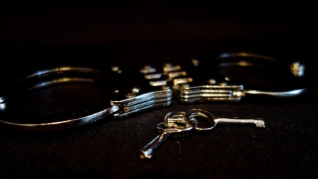 В Коврове похитившие женщину из бара мужчины избежали реального срока 