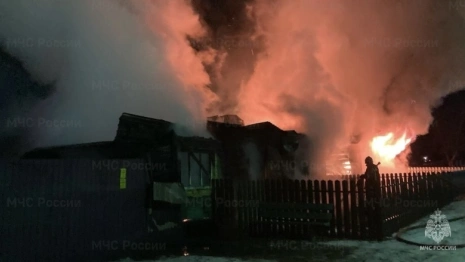 В селе Юрьев-Польского района пожар охватил жилой дом