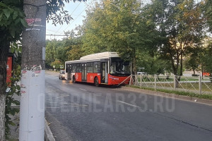 Во Владимире новый «Волгабас» снес ограждение
