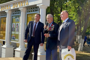 Во Владимире обновили Доску почета