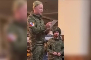 Власти Владимирской области показали видео с участниками СВО, читающими письма школьников