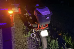 На М-7 в Камешковском районе байкер пострадал после наезда на отвалившееся колесо от фуры